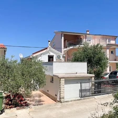 Апартаменты By The Sea Tkon, Pasman - 6215 Ткон