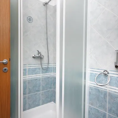 Apartamento By The Sea Tkon, Pasman - 6215