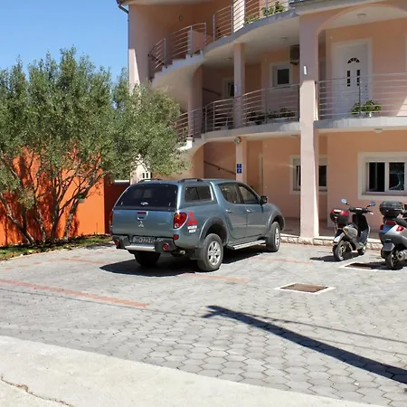 Apartments By The Sea Tkon, Pasman - 6215 Apartment