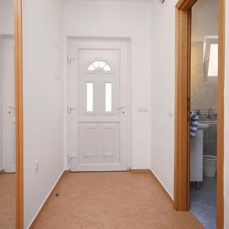 Apartments By The Sea Tkon, Pasman - 6215 Apartment *
