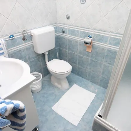 Apartments By The Sea Tkon, Pasman - 6215 Apartment Tkon