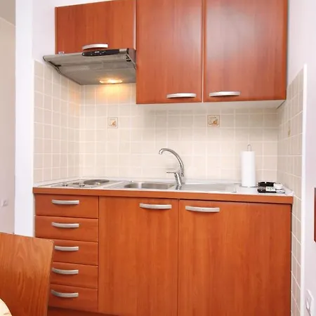 Apartments By The Sea Tkon, Pasman - 6215 Tkon